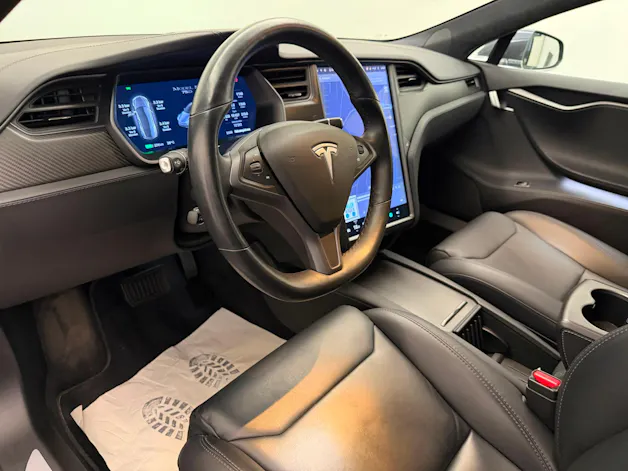 Tesla Model S 75 D