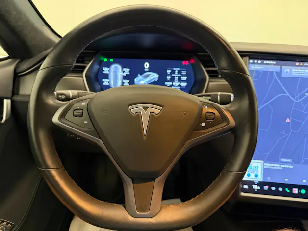 Tesla Model S 75 D