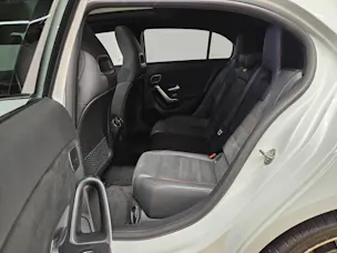 Mercedes-Benz A 250 e AMG Line