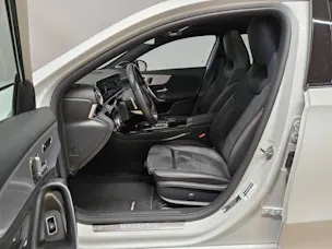 Mercedes-Benz A 250 e AMG Line
