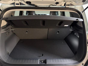 https://vehicle.imgix.net/4388029/f6e11446-b986-497f-bdb0-b5b43704a156.jpg