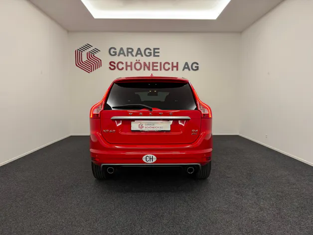 Volvo XC60 2.4 D4 Momentum R-Design AWD