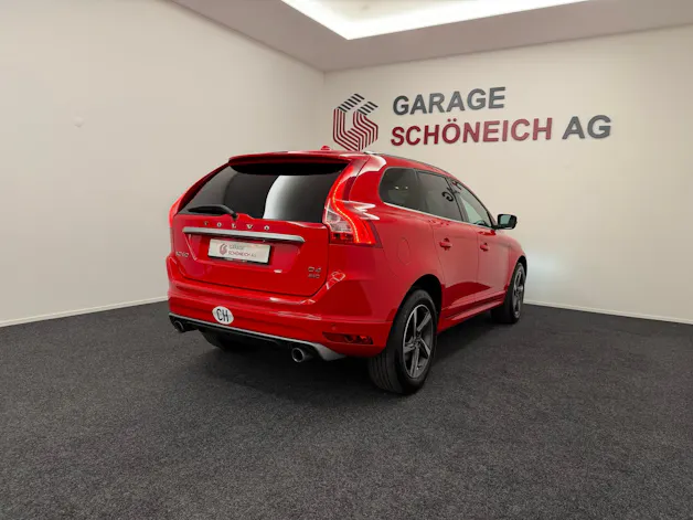 Volvo XC60 2.4 D4 Momentum R-Design AWD