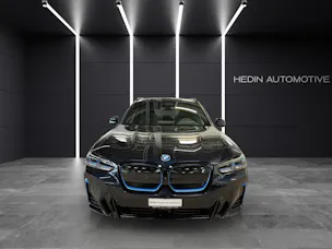 BMW iX3 E-Motor MFK 16.07.2026/ Attraktiven Leasingzinssatz ab 1,9 % bei Abschluss einer BMW Fahrzeugversicherung