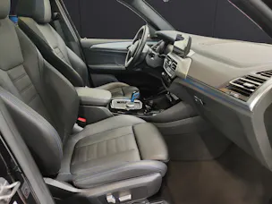 BMW iX3 E-Motor MFK 16.07.2026/ Attraktiven Leasingzinssatz ab 1,9 % bei Abschluss einer BMW Fahrzeugversicherung
