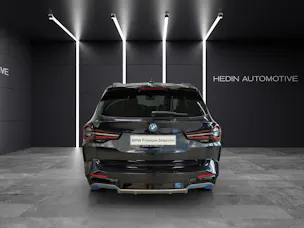BMW iX3 E-Motor MFK 16.07.2026/ Attraktiven Leasingzinssatz ab 1,9 % bei Abschluss einer BMW Fahrzeugversicherung