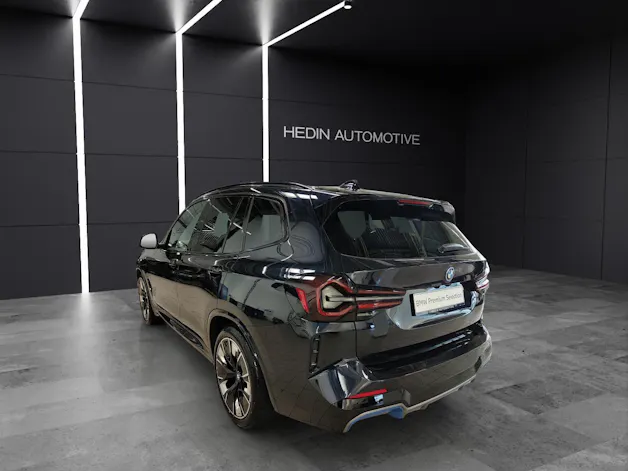 BMW iX3 E-Motor MFK 16.07.2026/ Attraktiven Leasingzinssatz ab 1,9 % bei Abschluss einer BMW Fahrzeugversicherung