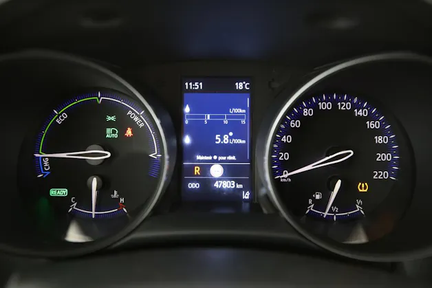 Toyota C-HR 2.0 VVTi HSD Trend