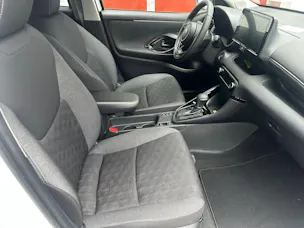 Toyota Yaris 1.5 VVT-i HSD Trend