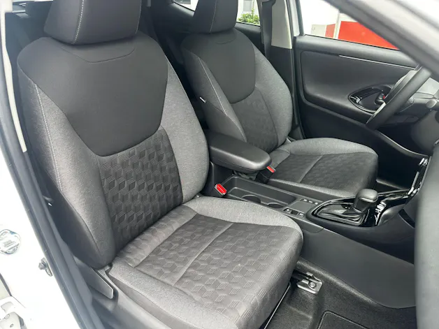 Toyota Yaris 1.5 VVT-i HSD Trend