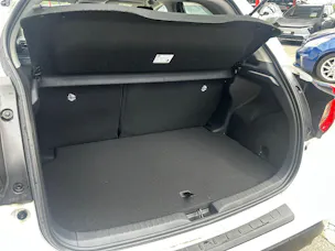 Toyota Yaris 1.5 VVT-i HSD Trend
