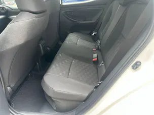 Toyota Yaris 1.5 VVT-i HSD Trend