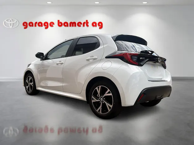 Toyota Yaris 1.5 VVT-i HSD Trend