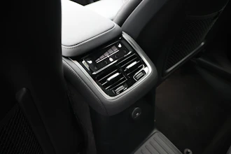 https://vehicle.imgix.net/4388110/5292979d-31e3-4d19-979d-4f119621b6db.JPG