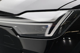 https://vehicle.imgix.net/4388110/e25a3e7c-e2a1-4d25-a021-3399cc254f76.JPG