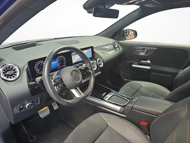 Mercedes-Benz GLA 250 4MATIC AMG Line