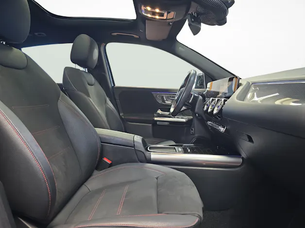 Mercedes-Benz GLA 250 4MATIC AMG Line