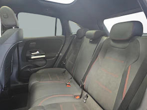 image du véhicule MERCEDES-BENZ GLA 250 4MATIC AMG Line