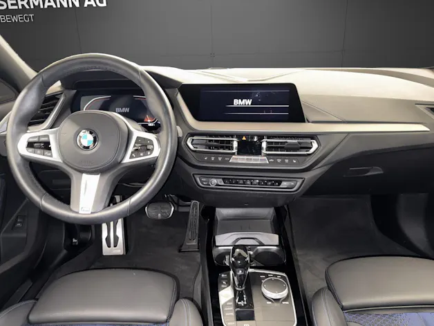 BMW 118i M SPORT