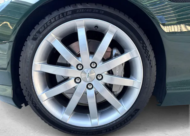 Aston Martin DB9 Volante 5.9 V12