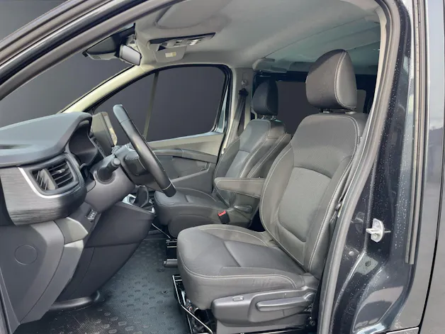 Nissan NV300 Kombi 2.8t L1H1 2.0 dCi 170PS Tekna 8-Plätzer AT