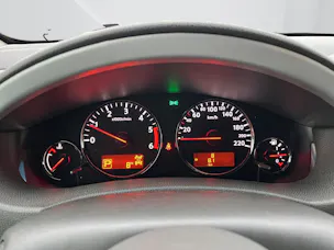 Nissan Pathfinder 3.0 V6 dCi LE 7-Plätzer AT