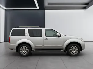 Nissan Pathfinder 3.0 V6 dCi LE 7-Plätzer AT
