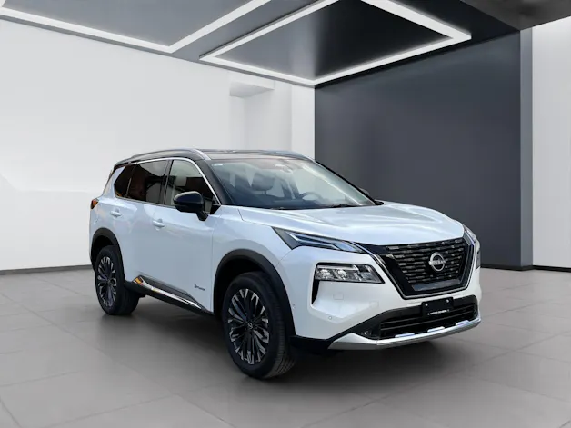 Nissan X-Trail 1.5 VC-T Tekna e-4orce 5-Plätzer