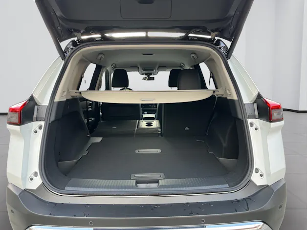 Nissan X-Trail 1.5 VC-T Tekna e-4orce 5-Plätzer