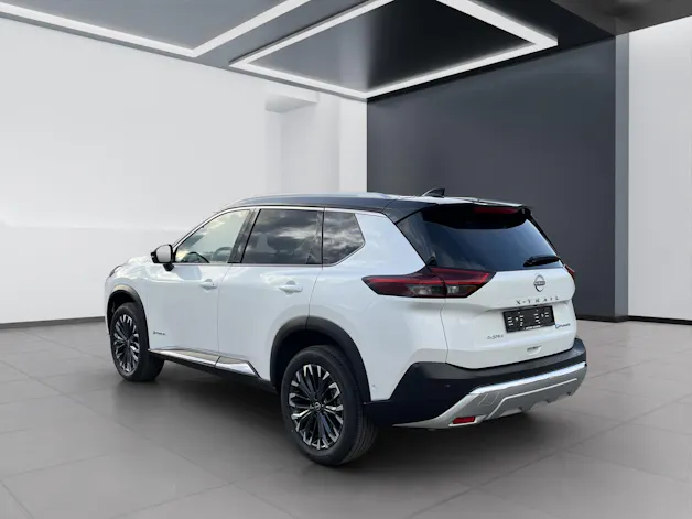 Nissan X-Trail 1.5 VC-T Tekna e-4orce 5-Plätzer
