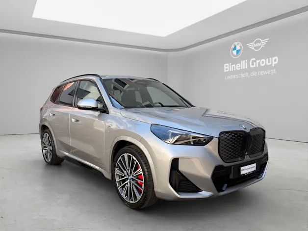 BMW iX1 30 xDrive M-SportPaket Pro