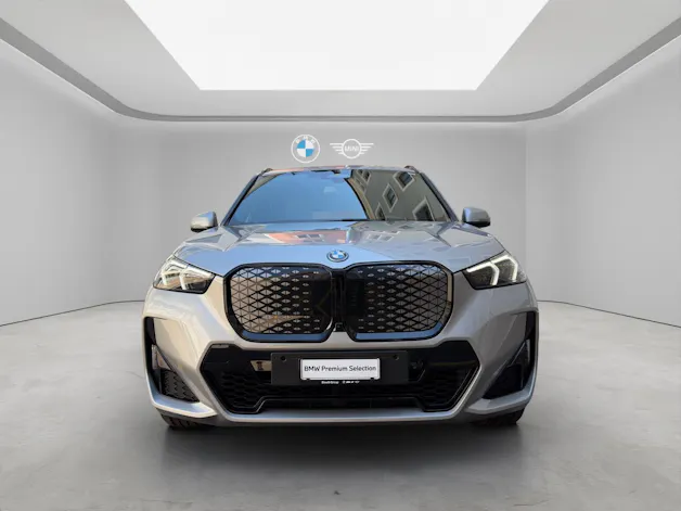 BMW iX1 30 xDrive M-SportPaket Pro