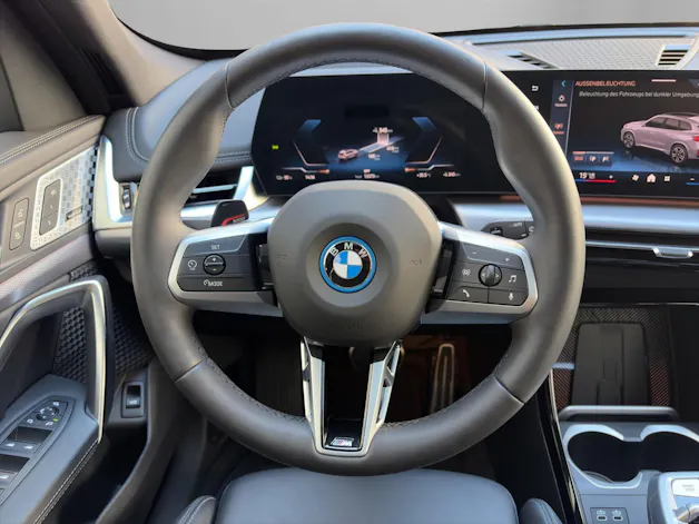 BMW iX1 30 xDrive M-SportPaket Pro