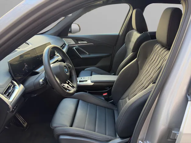 BMW iX1 30 xDrive M-SportPaket Pro