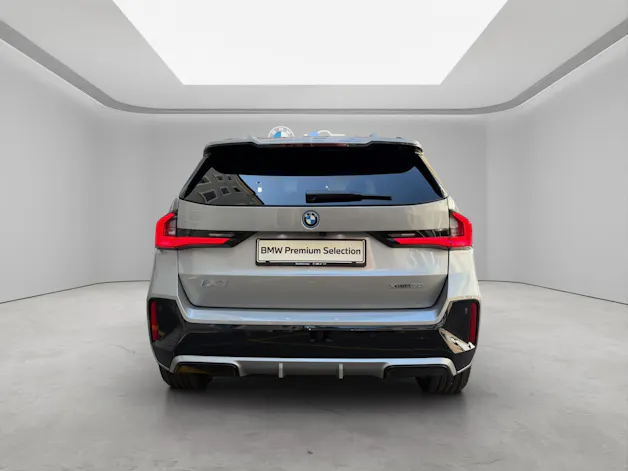BMW iX1 30 xDrive M-SportPaket Pro