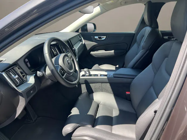 Volvo XC60 2.0 B5 MH Plus Dark AWD
