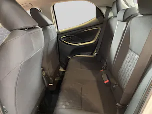 Toyota Yaris 1.5 VVT-i HSD Comfort