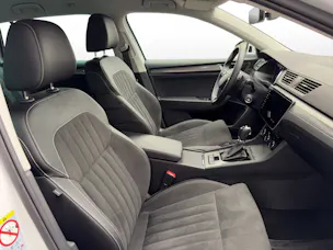 SKODA Superb Combi 2.0 TDI 200 Style 4x4 DSG