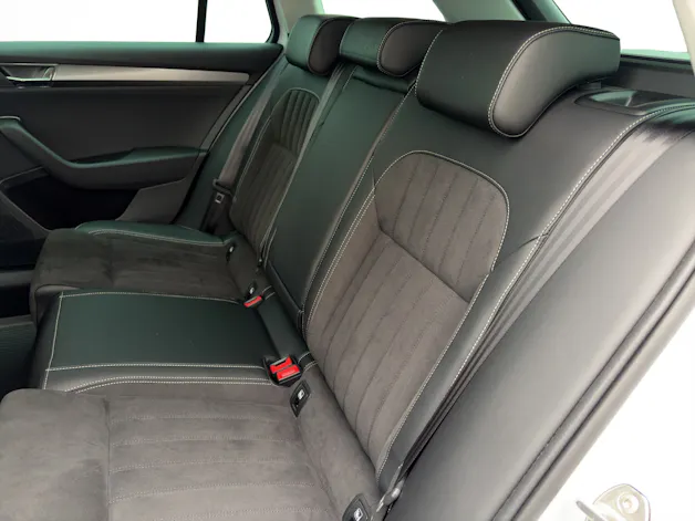 Škoda Superb Combi 2.0 TDI 200 Style 4x4 DSG