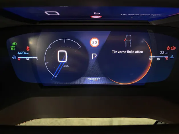 Peugeot 2008 1.2 Hybrid 145 GT