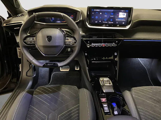 Peugeot 2008 1.2 Hybrid 145 GT