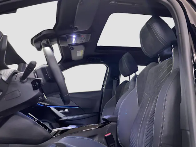 Peugeot 2008 1.2 Hybrid 145 GT