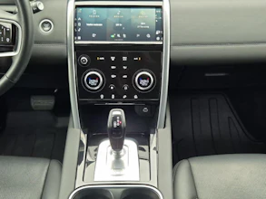 https://vehicle.imgix.net/4388340/9ea96ce3-d350-4d4c-ab24-6990677a47e4.jpg
