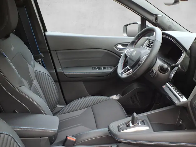 RENAULT Captur 1.3 TCe 140 esprit Alpine EDC