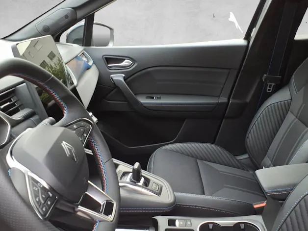 RENAULT Captur 1.3 TCe 140 esprit Alpine EDC