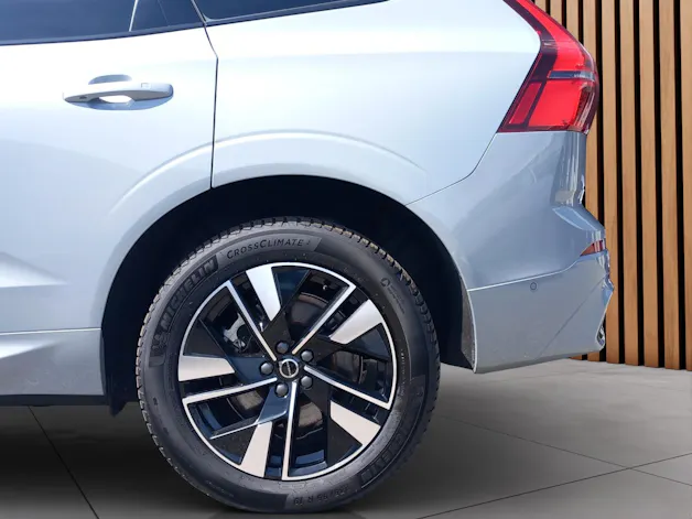 VOLVO XC60 2.0 T6 TE Plus Dark eAWD