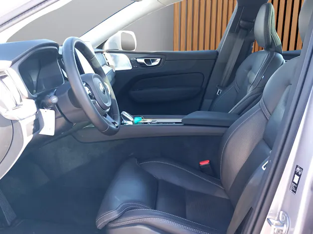 Volvo XC60 2.0 B5 MH Ultra Bright AWD
