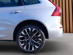 Volvo XC60 2.0 B5 MH Ultra Bright AWD