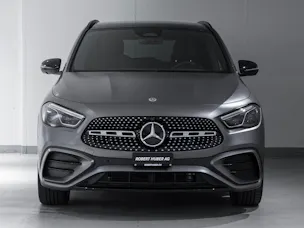 MERCEDES-BENZ GLA 220 d AMG Line 4matic