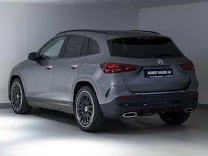 MERCEDES-BENZ GLA 220 d AMG Line 4matic